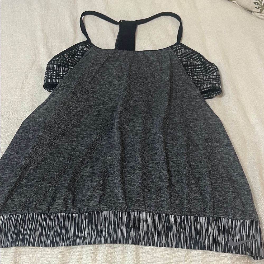 Nike Women's Black and Gray Tank Top